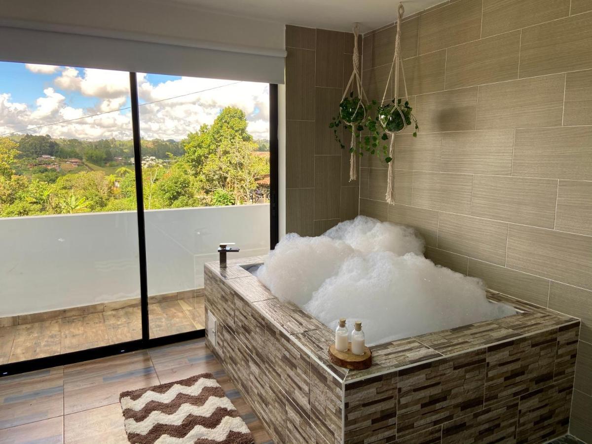 Cabanas Con Jacuzzi Y Chimenea - Casa Floral, Marinilla Extérieur photo