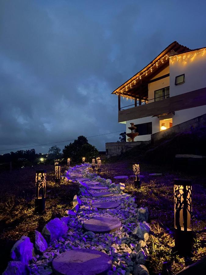Cabanas Con Jacuzzi Y Chimenea - Casa Floral, Marinilla Extérieur photo